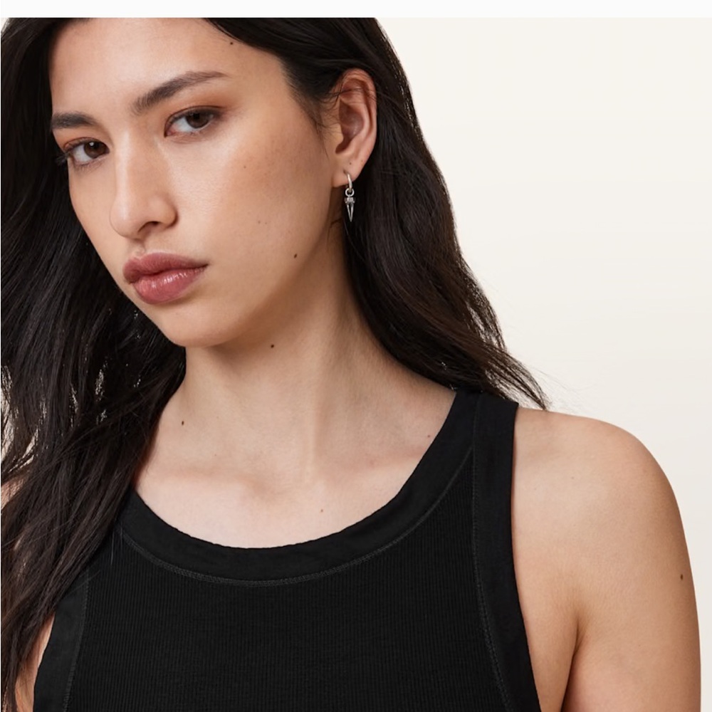 RINA CREW NECK SLEEVELESS TANK TOP - Picture 5 of 9